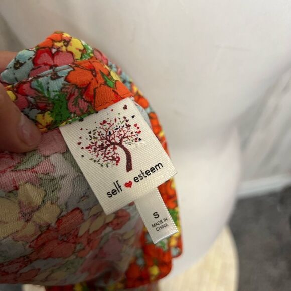 Floral top  - Picture 4 of 5